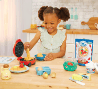 MGA Entertainment Little Tikes Creative Chefs 18 részes Gofri készítő szett
