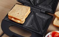 Eldom ST11G Melegszendvics Sütő 750W - Fehér