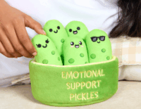 Just Play Emotional Support Uborka plüssfigura