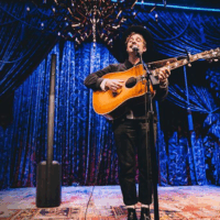 Bose L1 Pro 16 Hordozható oszlopos line array Hangszóró 1000 Watt - Fekete