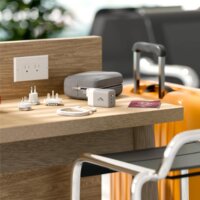 Alogic WCM3X100G USB-A / 2x USB-C Hálózati Utazó Gyorstöltő Adapter 100W + USB-C Kábel 2m - Fehér