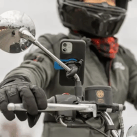 Quad Lock QLM-MIR-2 Visszapillantó tükörre szerelhető Univerzális Mobiltelefon Motorkerékpár tartó