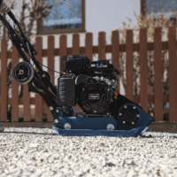 Scheppach HP2300S Benzines Tömrítő Lapvibrátor 82,5kg 5,6LE