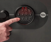 Yale YEN/500/EEG1 Tűzálló Számzáras Fegyver- és Iratszéf 36L - Fekete