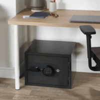 Yale YEN/500/EEG1 Tűzálló Számzáras Fegyver- és Iratszéf 36L - Fekete