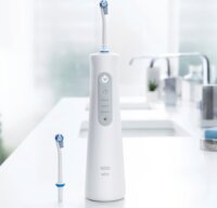 Oral-B AquaCare6 Pro Expert Akkus Szájzuhany 150ml - Fehér