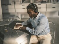 Jabra Evolve3 75 Wireless Bluetooth Fejhallgató Headset Tokban - Fekete