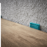 Wolfcraft 6975000 Laminát Padló lerakást segítő készlet (32db/csomag)