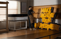 xTool P3 LK1 / Class 1 Professzionális Asztali CO₂ Lézergravírozó gép