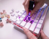 CHERRY XTRFY MX 8.2 Pro TMR Mechanikus Wireless USB-C RGB Gaming Billentyűzet DE - Fehér