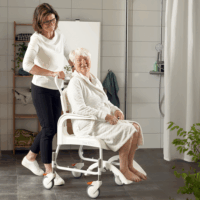 Etac Clean Rehabilitációs Fürdető- és toalett szék Max 180kg - Fehér