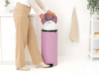 Brabantia Treteimer Newicon 30 literes pedálos rozsdamentes acél szemetes - Rózsaszín