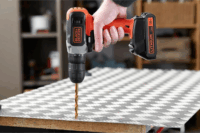 Black&Decker BCD001BAST-QW Akkus fúró-csavarozó + 2x 1,5Ah Akku + koffer + 160 db tartozékkészlet