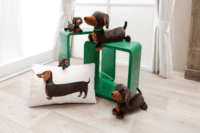 Nici fekvő Tacskó plüssfigura 35 cm