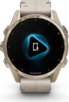 Garmin Fenix 8 AMOLED Érintőképernyős Okosóra 43mm Homokkő bőrszíjjal + Homokkő / Szürke szilikon szíjjal - Krémarany / Titanium