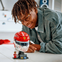 LEGO 43014 Editions - Scuderia Ferrari HP Charles Leclerc Bukósisak