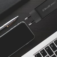 Qoltec 52419 USB-C GaN Hálózati Gyorstöltő Adapter integrált kábellel 65W - Fekete
