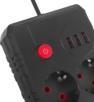 Maclean MCE387 B 3x USB-A Hálózati Elosztó 2 aljzatos 1.5m - Fekete