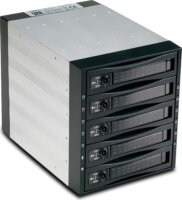 Fantec SNT-BA3151-1 5x 3.5" SAS/SATA HDD Backplane - Fekete