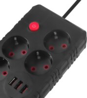 Maclean MCE393 B 3x USB-A Hálózati Elosztó 4 aljzatos 3m - Fekete