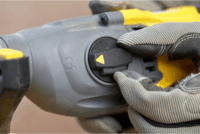 Stanley SFMCH900M22 SDS-PLUS Akkus Fúró-Vésőkalapács + 2x 18V Akku + koffer