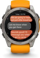 Garmin Fenix 8 Okosóra 51mm Narancssárga/Grafitszürke Szilikon Szíjjal - Titán