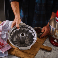 KitchenAid Kuglóf sütőforma 24cm - Szürke
