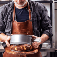 KitchenAid Csatos Alumínium sütőforma 20cm - Szürke