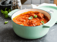 KitchenAid Öntöttvas lábas 22cm 3.3L - Pisztácia zöld