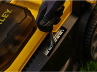 Stanley V20 Akkus Fűnyíró 2x18V (Akku és töltő nélkül)