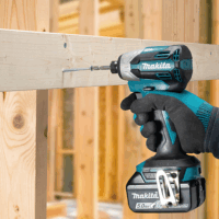 Makita DTD158RTJ Akkus Ütvecsavarozó + 2x18V Akku + Koffer