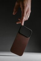 Nomad Magnetic Leather Back MagSafe Apple iPhone 17 Pro Max Bőr Tok - Barna