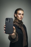 Decoded MagSafe Apple iPhone 17 Bőr Telefon Tok - Fekete