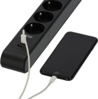 Brennenstuhl 1150790602 USB-A / USB-C Túlfeszültség védő elosztó 6 aljzatos 2m - Fekete