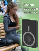 Gembird PB10-WPC15M-LCD-01 Mágneses Wireless Powerbank LCD kijelzővel 10000mAh 15W - Fekete