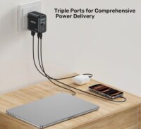 Unitek Rexo USB-A / 3x USB-C GaN Gyorstöltő Adapter LCD Kijelzővel 140W - Fekete