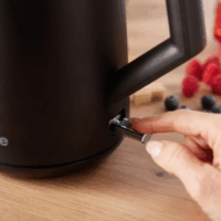 Gorenje K17OPB Vízforraló 1.7L 2200 Watt - Fekete