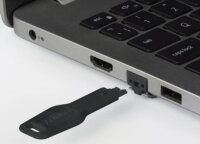 Lindy 47891 RJ45 Hálózati Port zárcsomag 10db + 1db kulcs - Fekete