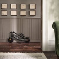 PURE Advance+ Elektromos Roller (25km/h / 500W) - Szürke