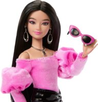 Mattel JJN76 Barbie Trendi Barátnők - Barbie Baba Fekete Miniszoknyában