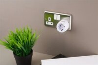 Skross 1.500230C-E EU -> UK 250V Utazó Adapter - Fehér