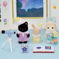 Epoch Sylvanian Families Pizsiparti Figura Szett Kiegészítőkkel 4cm