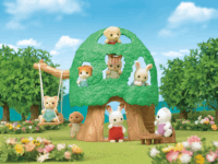 Epoch Sylvanian Families Bébi Kaland Faház 9+ Kiegészítővel