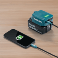 Makita ADP15 USB Adapter 14,4 V / 18V LXT lítium-ion Akkumulátorhoz