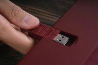 8BitDo Retro 87 Fami Edition Mechanikus Tri-Mode Wireless Gaming Billentyűzet US - Fehér/Piros
