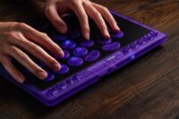 8BitDo Arcade Stick All-Button Signature Edition Tri-Mode Wireless Gaming Kontroller (PC / Switch) - Átlátszó/Lila