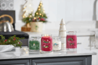 Yankee Candle Csillogó Karácsonyfa Illatgyertya 368g - Zöld