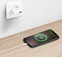 Logilink PA0348 USB-A / USB-C GaN Hálozati Gyorstöltő Adapter 30W - Fehér