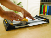 Fellowes Neutron Plus A4 görgős vágógép