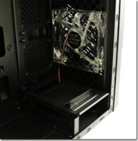 LC-Power 7037B Számítógépház - Fekete